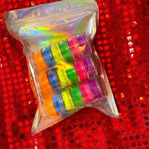 3 stack neon pigment clowns with black light